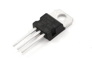 L7805 Voltage Regulator REG21 ,R32