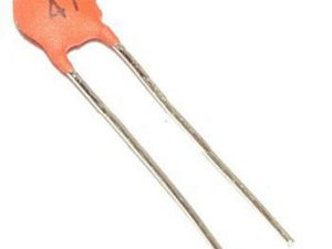 47pF Ceramic capacitor CAP26, R32