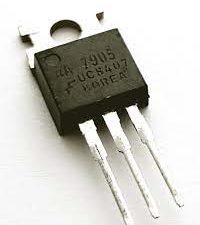 L7905 Negative Voltage Regulator REG21