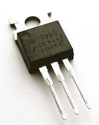 L7905 Negative Voltage Regulator REG21