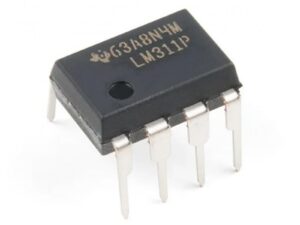 LM311 Voltage comparator COM21
