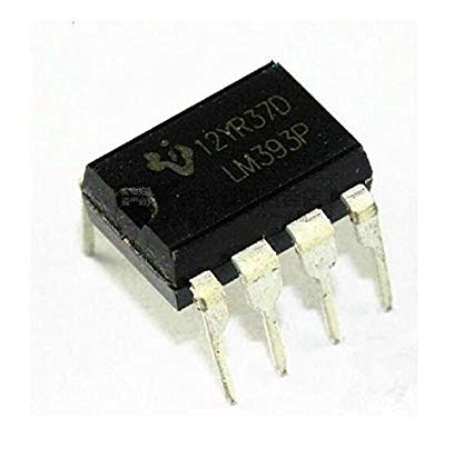 LM393 Dual Differential Comparator COM21, R32