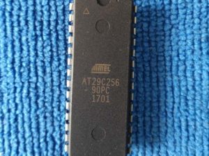 IC AT29C256 DIP-28 ATMEL COM23