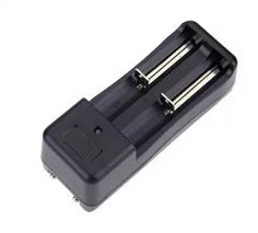 New EU Li-ion Battery Charger For 3.7V 18650 16340 14500 Batteries COM53 ,R14