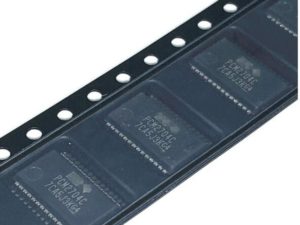 PCM2704 IC PCM2704DBR SSOP28 COM46
