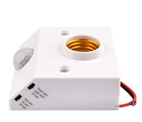AC110-240V Automatic Human Body Infrared IR Presence Sensor Lamp Holder COM46, R26